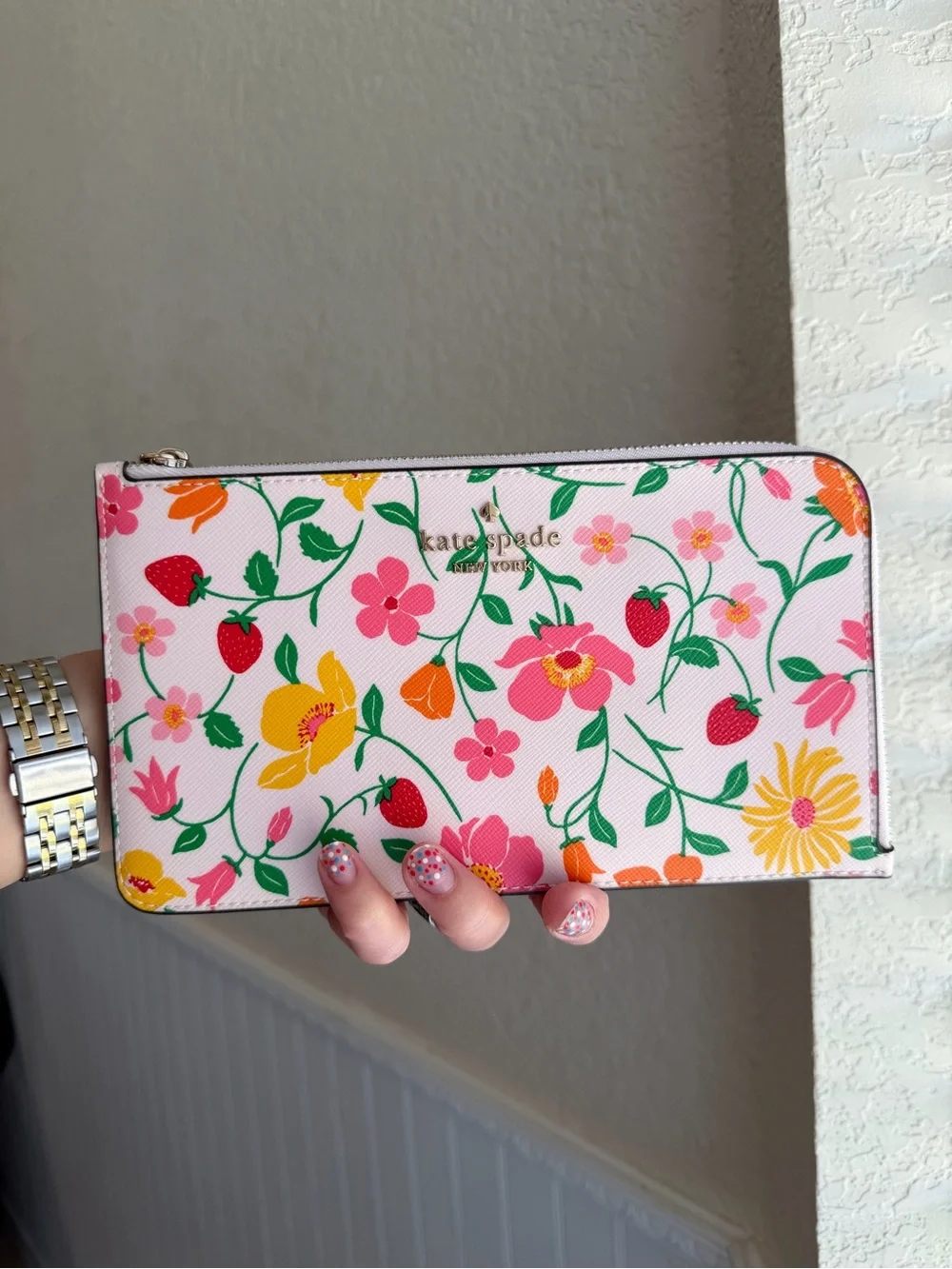 Kate Spade New York Strawberry Garden Medium L-Zip Wristlet